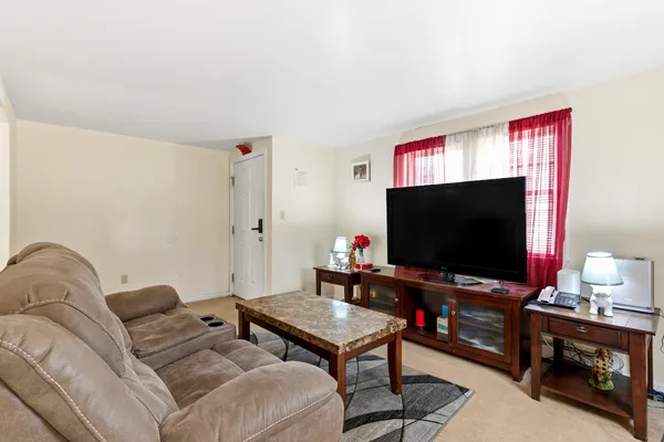 $420,000 | 5 Appleby Street, Sanford, ME 04073