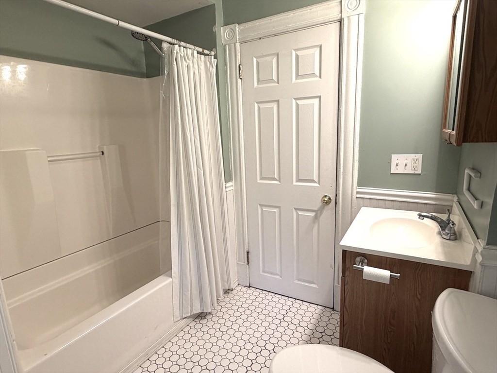 26 Byron Street Springfield, MA 01109 - Photo 24 of 41