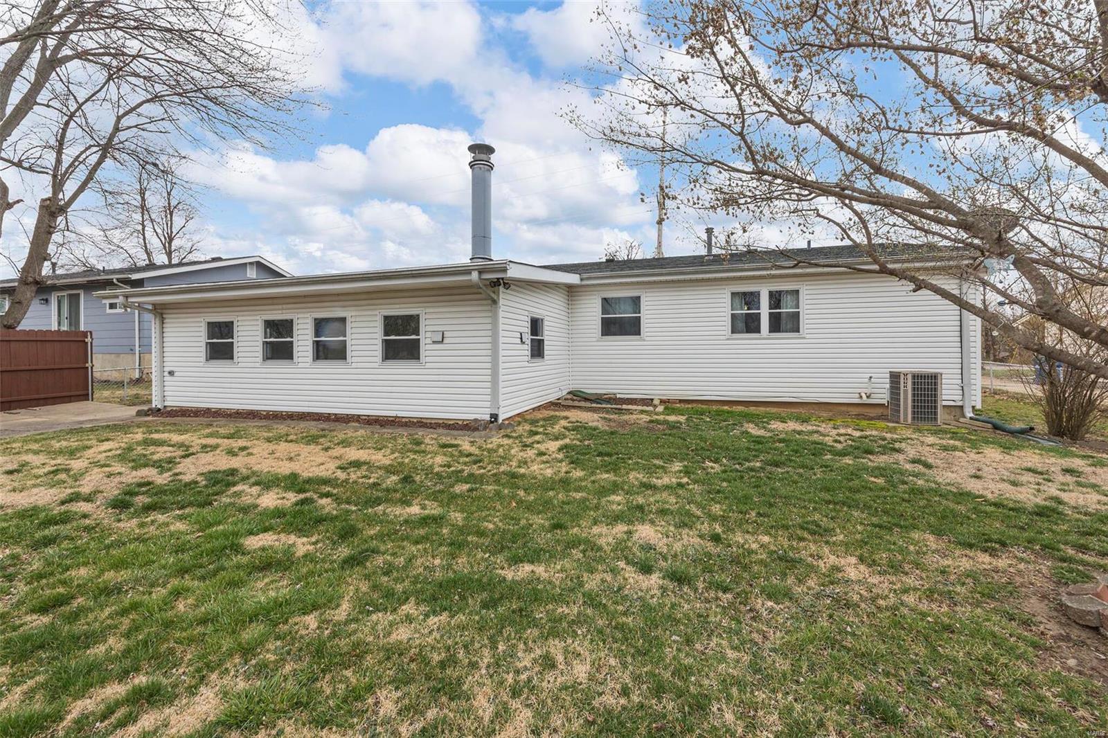 1219 Big Bend Road Ballwin, MO 63021 - Photo 24 of 25 Gallery Image 24