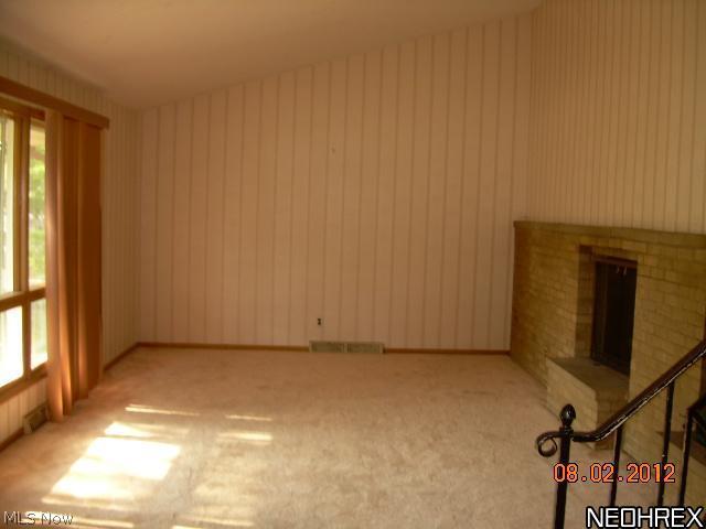 870 Quilliams Road Cleveland Heights, OH 44121 - Photo 2 of 4
