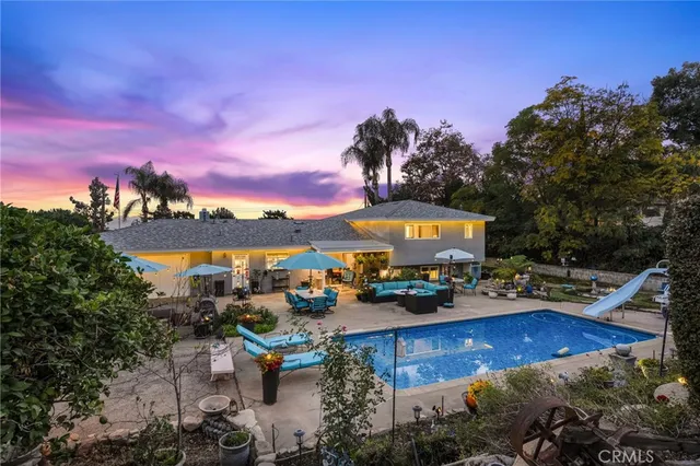 a view of outdoor space and city view