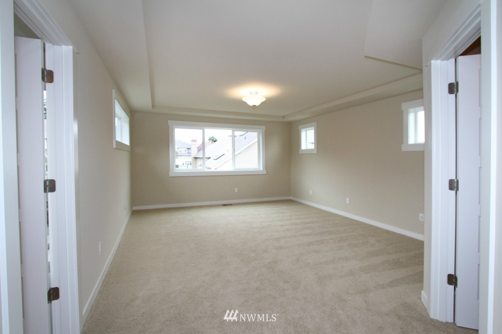 21114 35th Drive Southeast Bothell, WA 98021 - Photo 11 of 20 Gallery Image 11
