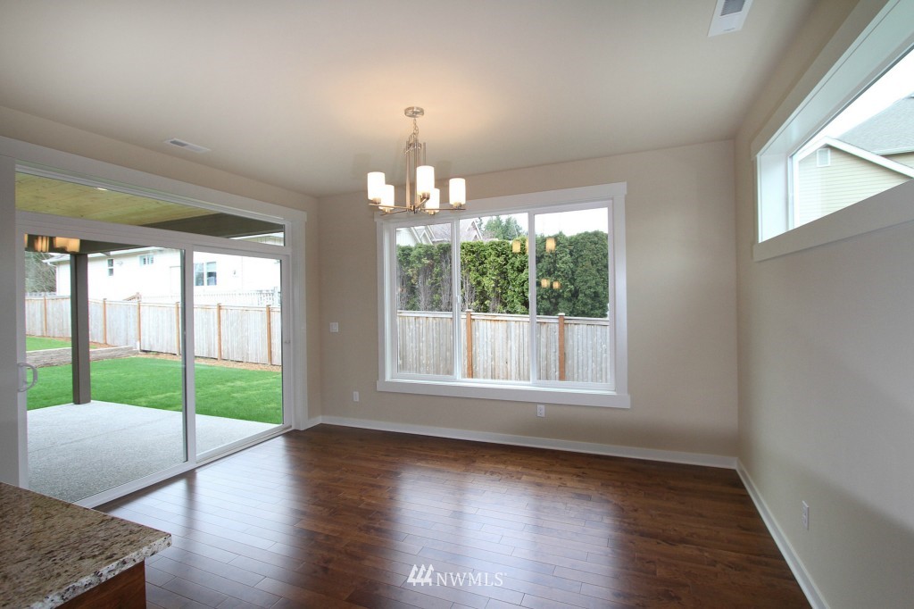 21114 35th Drive Southeast Bothell, WA 98021 - Photo 6 of 20 Gallery Image 6