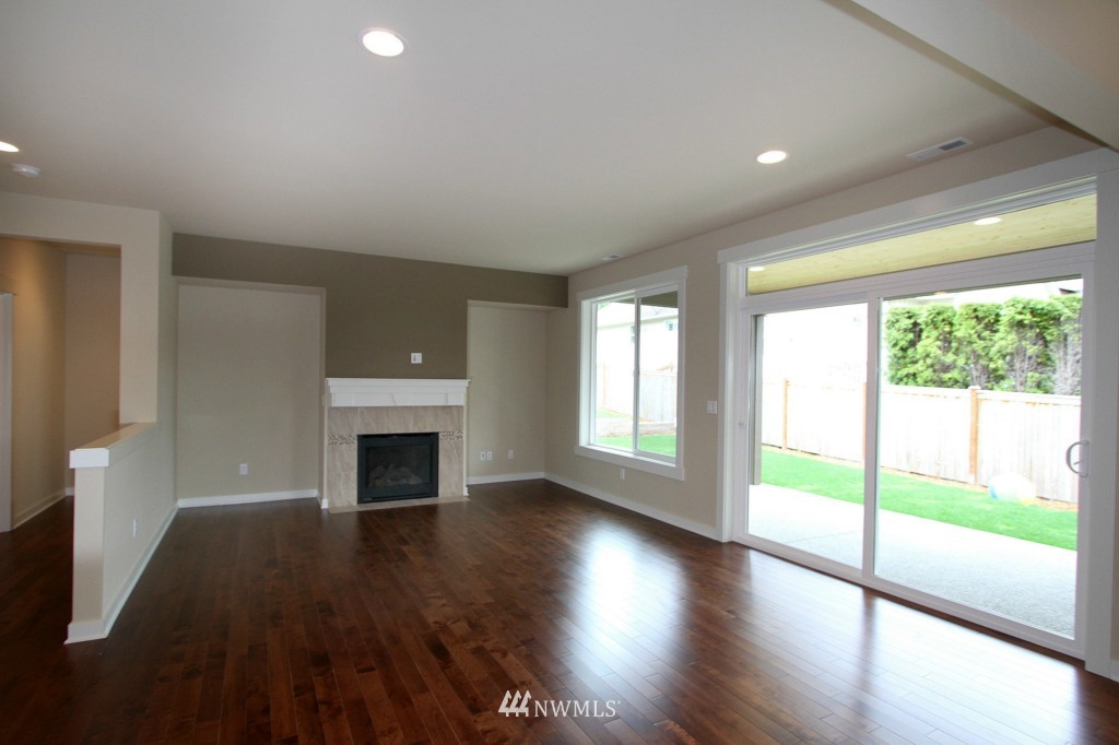 21114 35th Drive Southeast Bothell, WA 98021 - Photo 7 of 20 Gallery Image 7