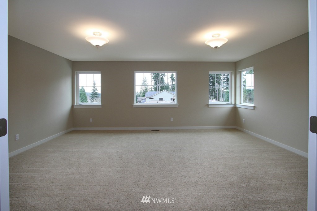 21114 35th Drive Southeast Bothell, WA 98021 - Photo 10 of 20 Gallery Image 10