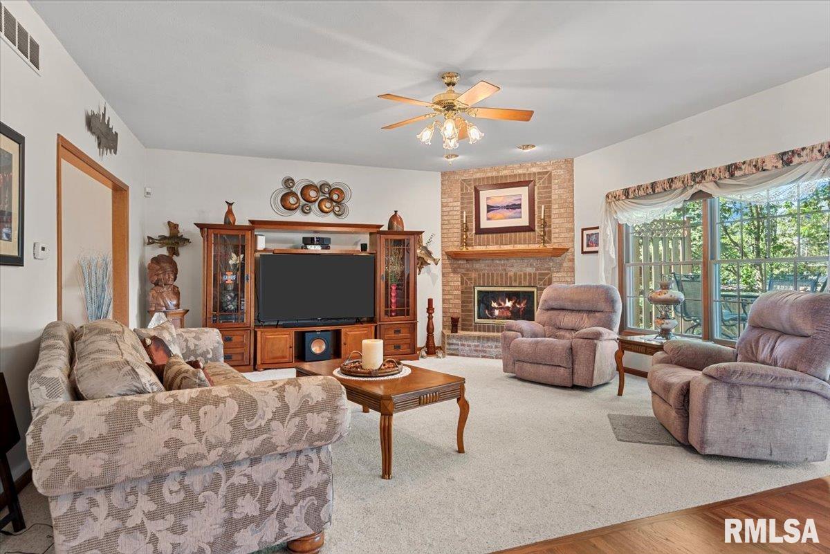 6401 Raintree Place Springfield, IL 62712 - Photo 11 of 53