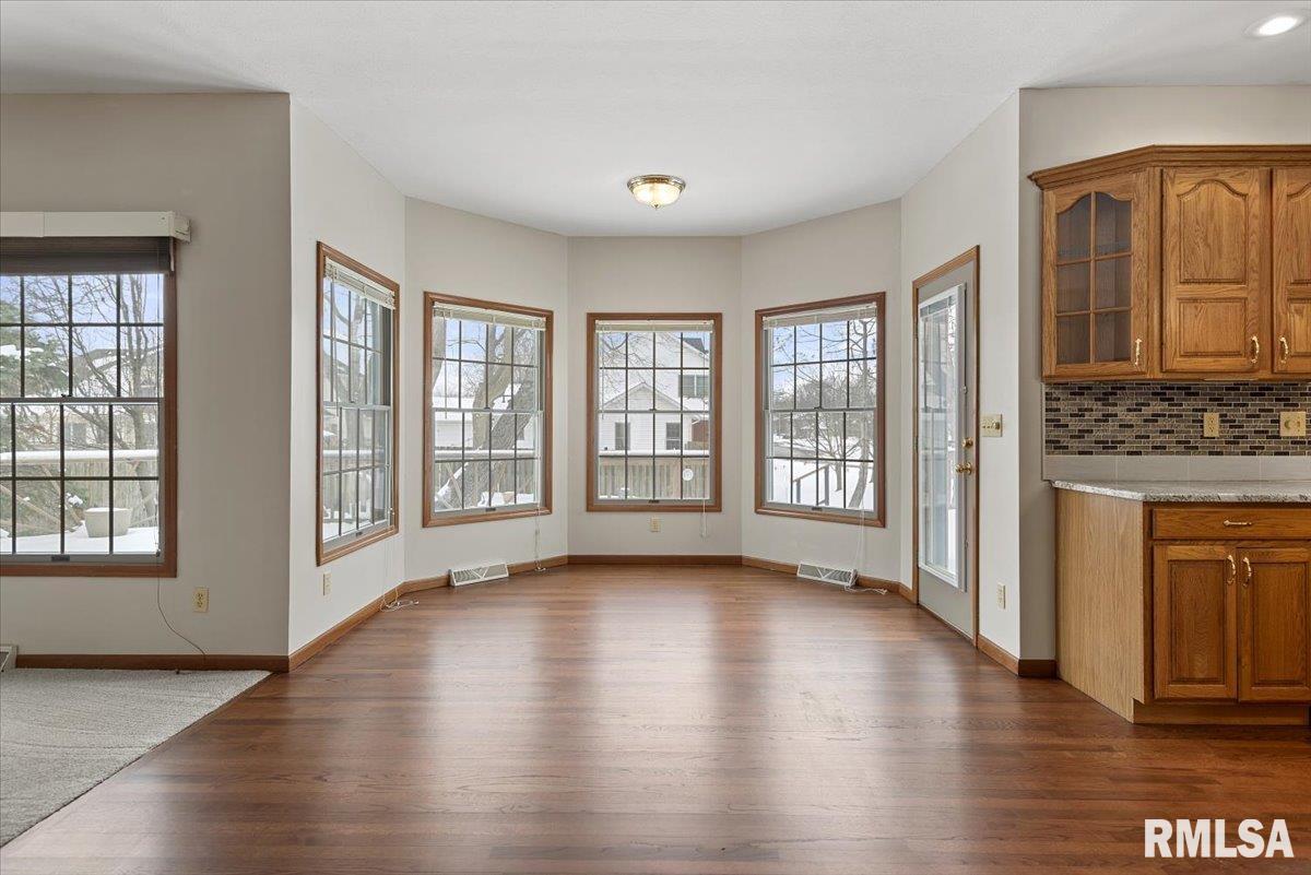 6401 Raintree Place Springfield, IL 62712 - Photo 15 of 58