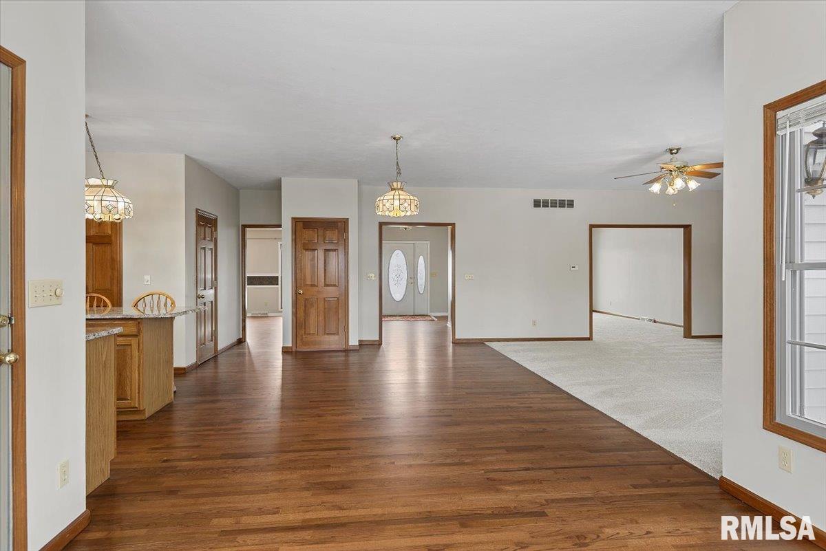 6401 Raintree Place Springfield, IL 62712 - Photo 17 of 58