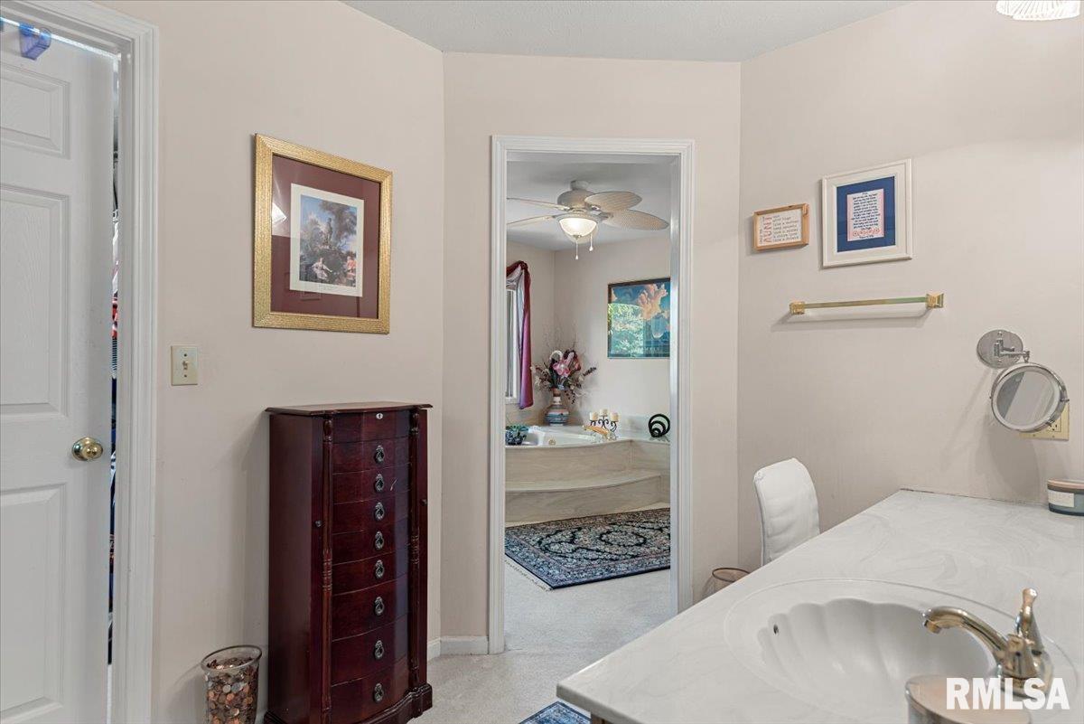 6401 Raintree Place Springfield, IL 62712 - Photo 31 of 53