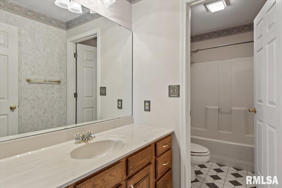 6401 Raintree Place Springfield, IL 62712 - Photo 42 of 58