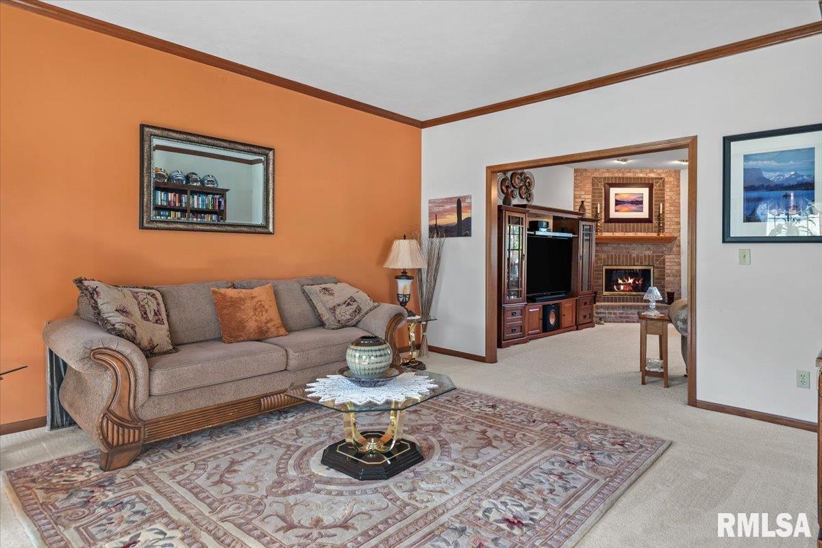 6401 Raintree Place Springfield, IL 62712 - Photo 7 of 53