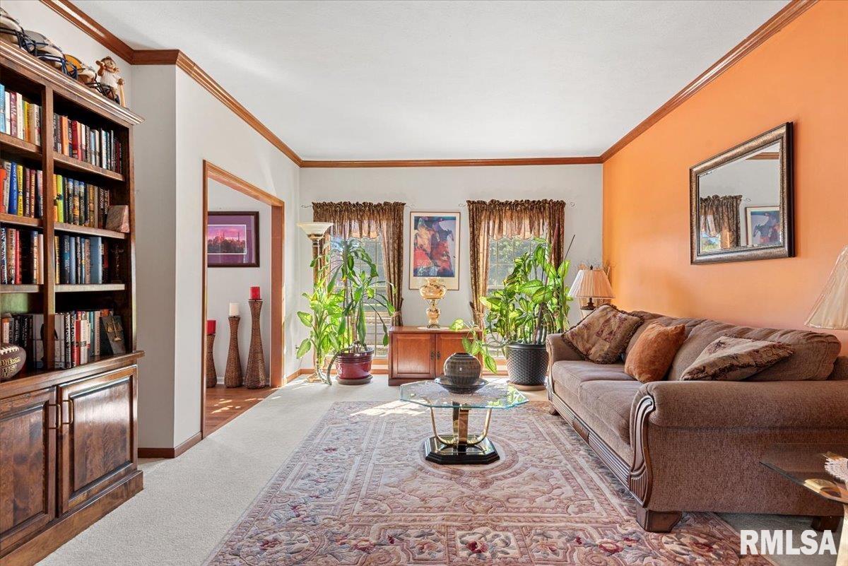 6401 Raintree Place Springfield, IL 62712 - Photo 8 of 53