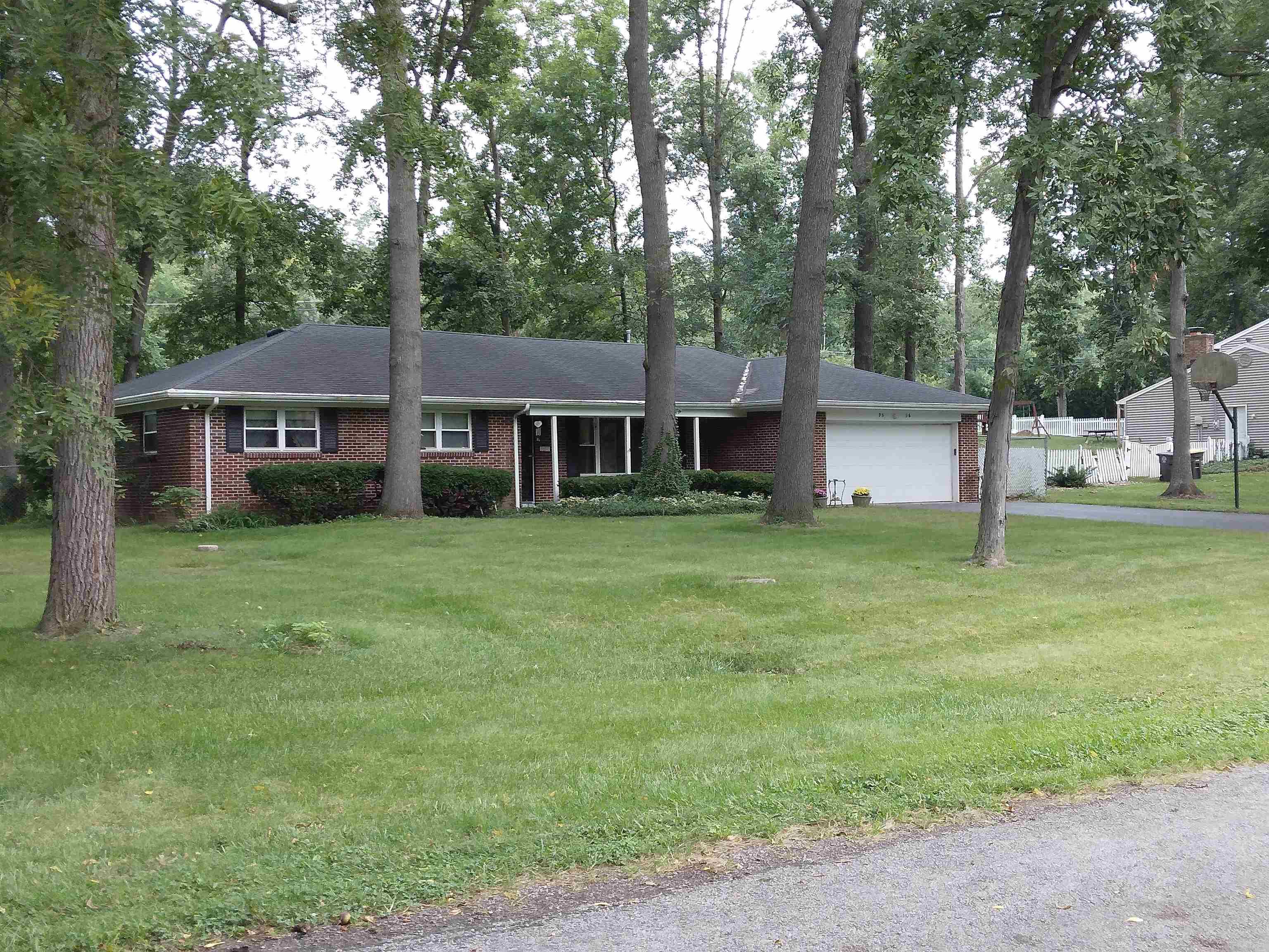 9556 Manor Woods Road Fort Wayne, IN 46804 - Photo 3 of 35 Gallery Image 3