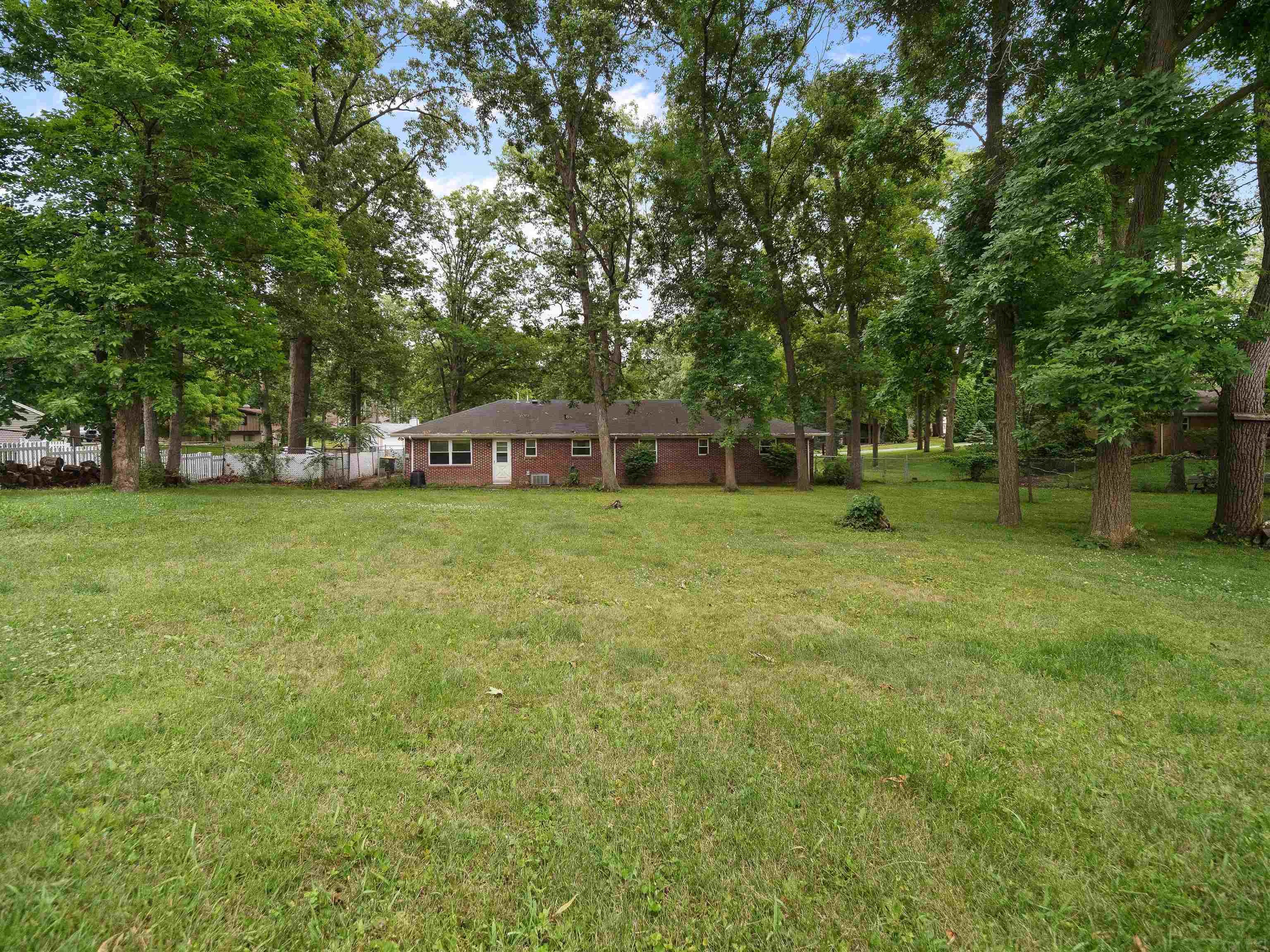 9556 Manor Woods Road Fort Wayne, IN 46804 - Photo 31 of 35 Gallery Image 31
