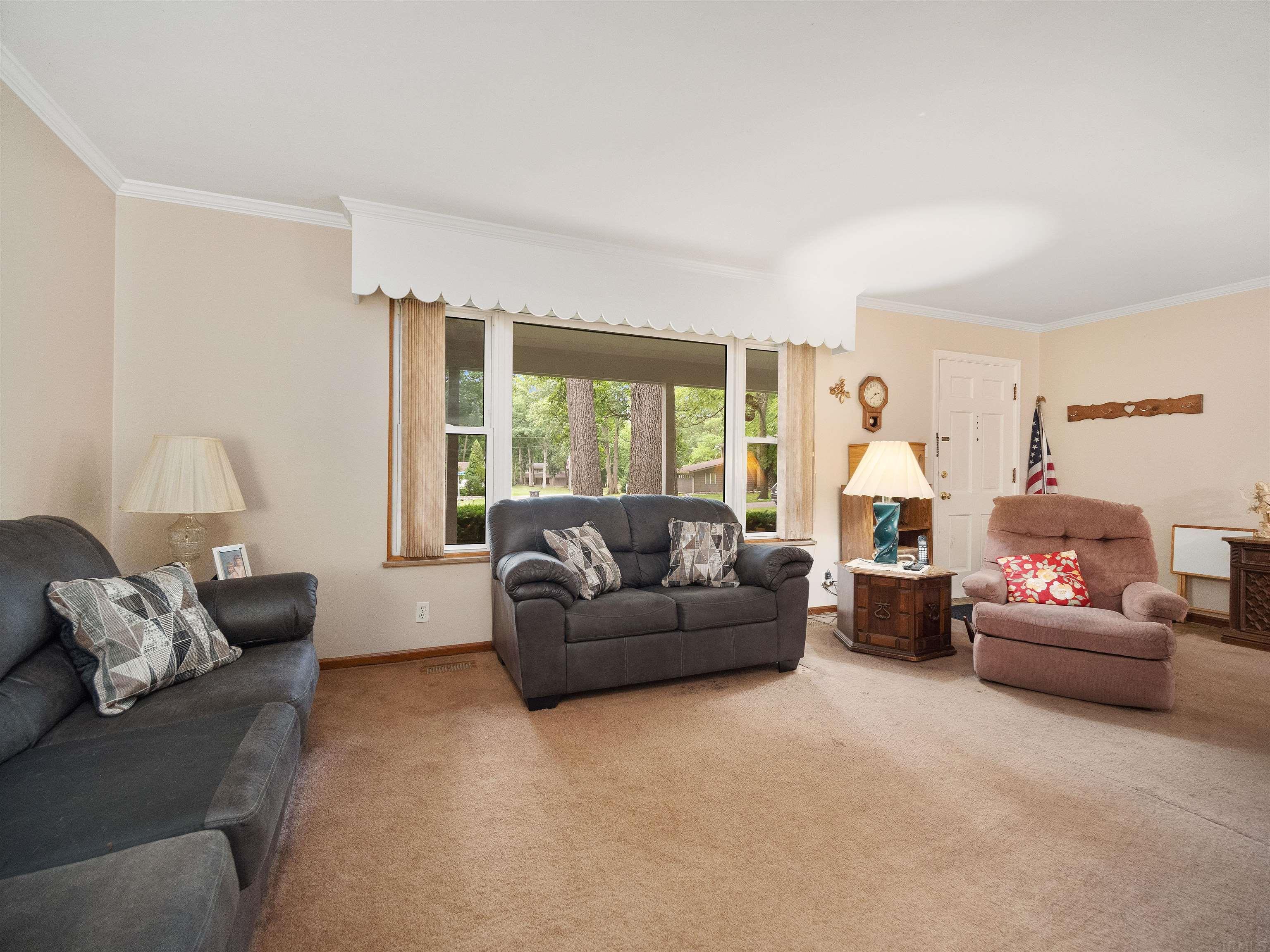 9556 Manor Woods Road Fort Wayne, IN 46804 - Photo 7 of 35 Gallery Image 7