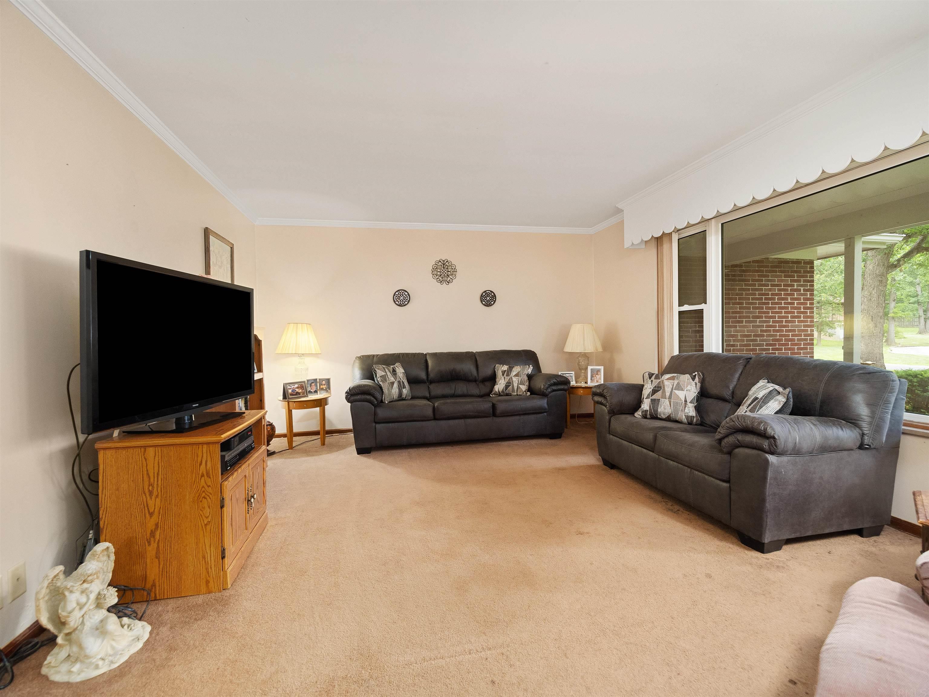 9556 Manor Woods Road Fort Wayne, IN 46804 - Photo 10 of 35 Gallery Image 10