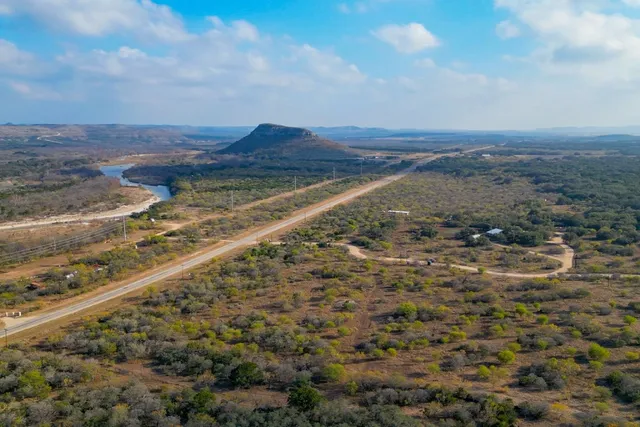 $150,000 | Undisclosed Address, Uvalde, TX 78801
