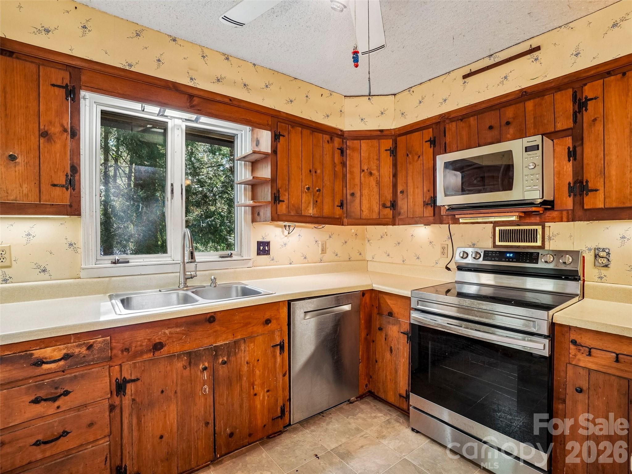 114 Overlook Road Asheville, NC 28803 - Photo 18 of 41