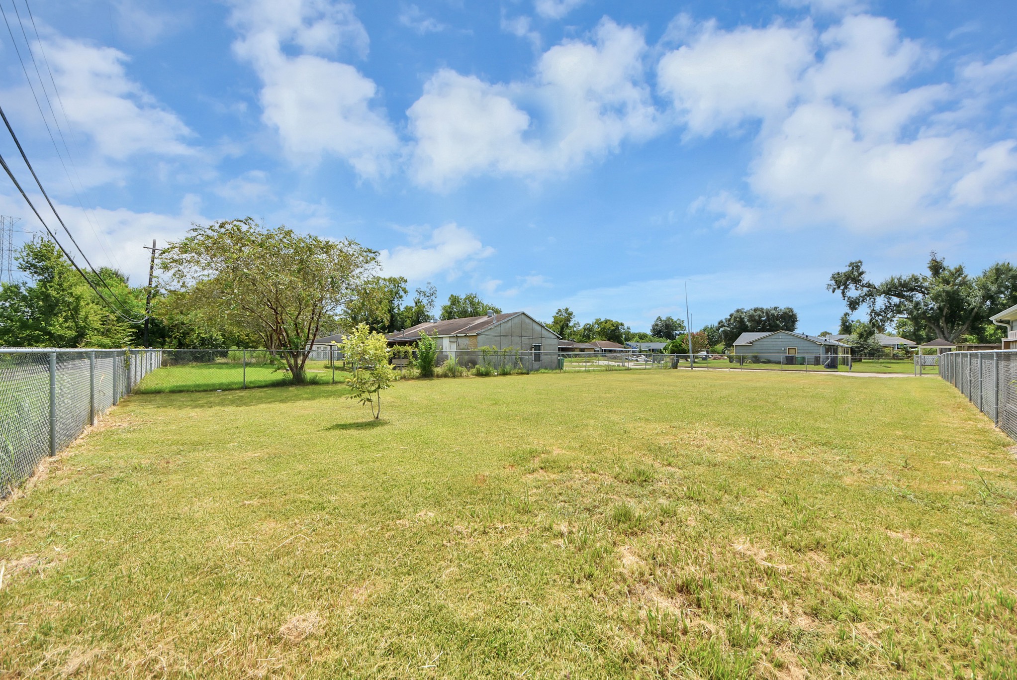 5743 Rue Street Houston, TX 77033 - Photo 7 of 22 Gallery Image 7