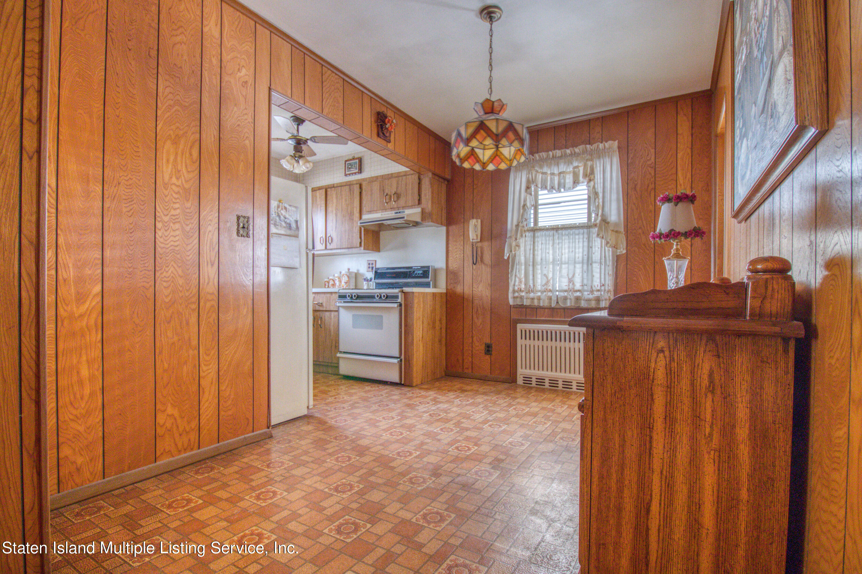 331 Willowbrook Road Staten Island, NY 10314 - Photo 6 of 22 331 Willowbrook Road-10