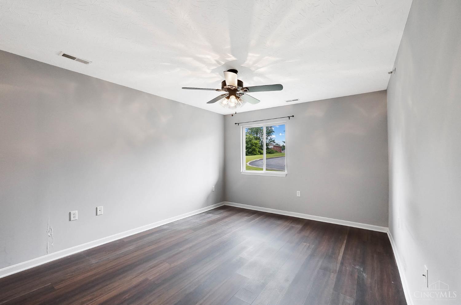 4563 Foley Road, Unit 2 Cincinnati, OH 45238 - Photo 10 of 21 Gallery Image 10