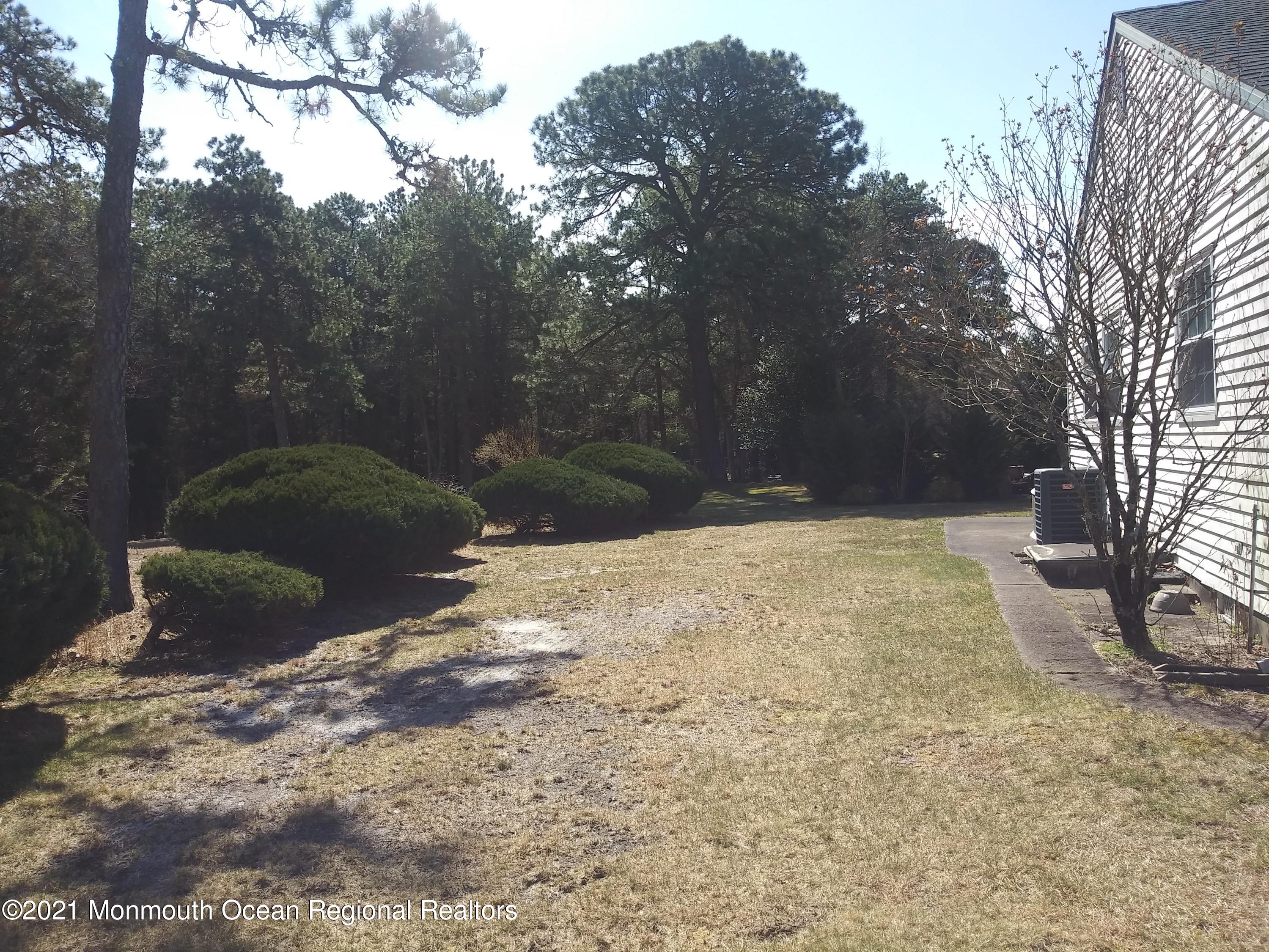 9 Ashley Road, Unit 63 Whiting, NJ 08759 - Photo 3 of 11