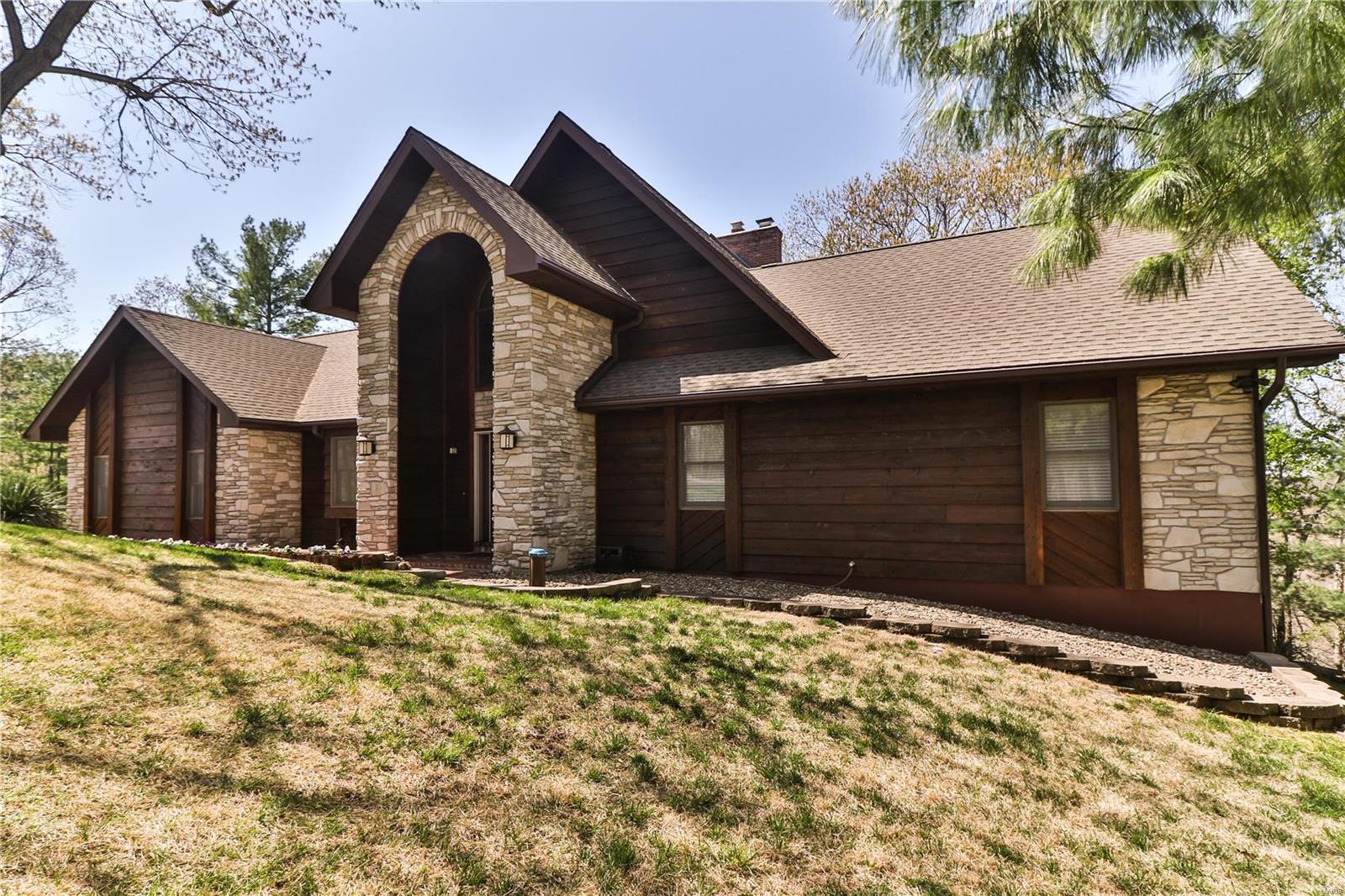 1514 Hawk Forest Road Wildwood, MO 63021 - Photo 3 of 65 Gallery Image 3