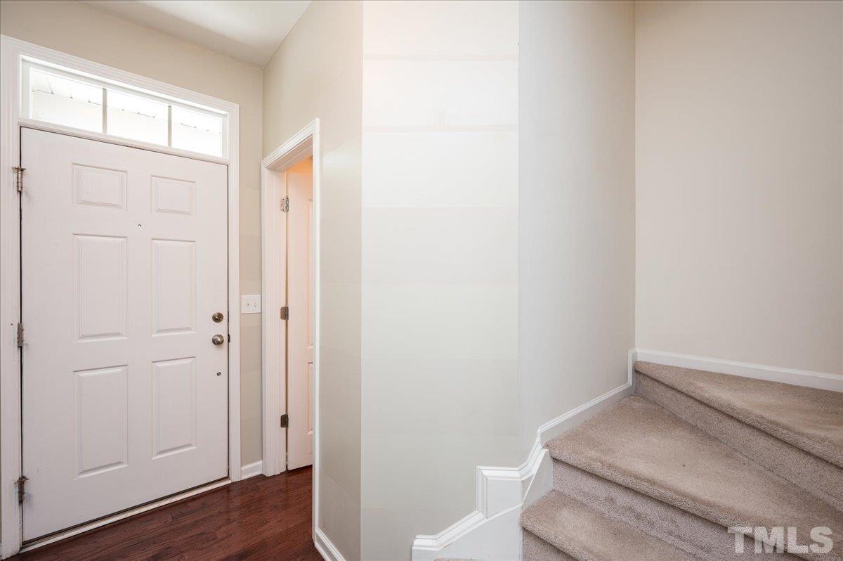 8318 Niayah Way Raleigh, NC 27612 - Photo 5 of 25 Gallery Image 5