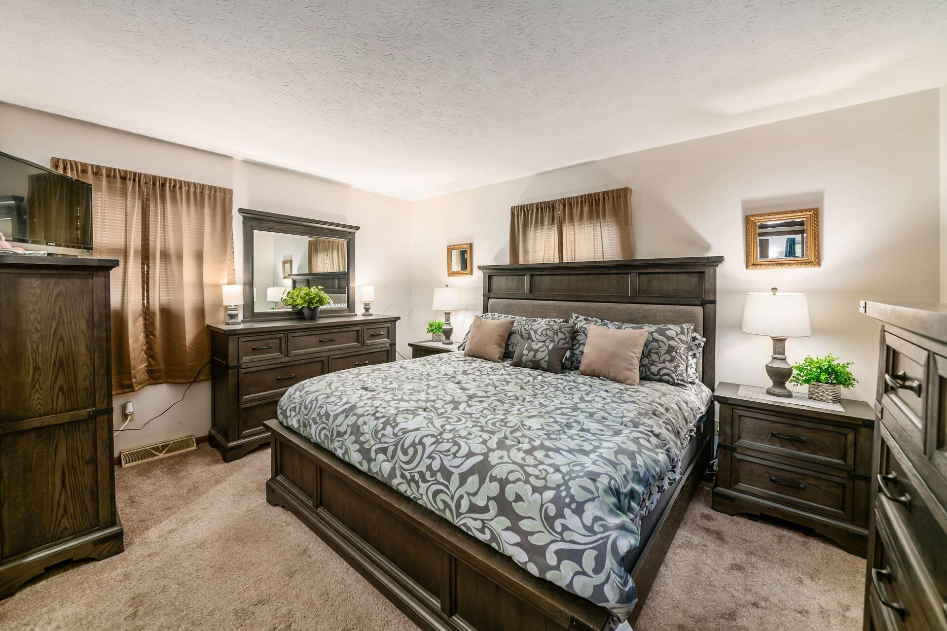 2231 Tupsfield Road Columbus, OH 43229 - Photo 21 of 38 Master Bedroom