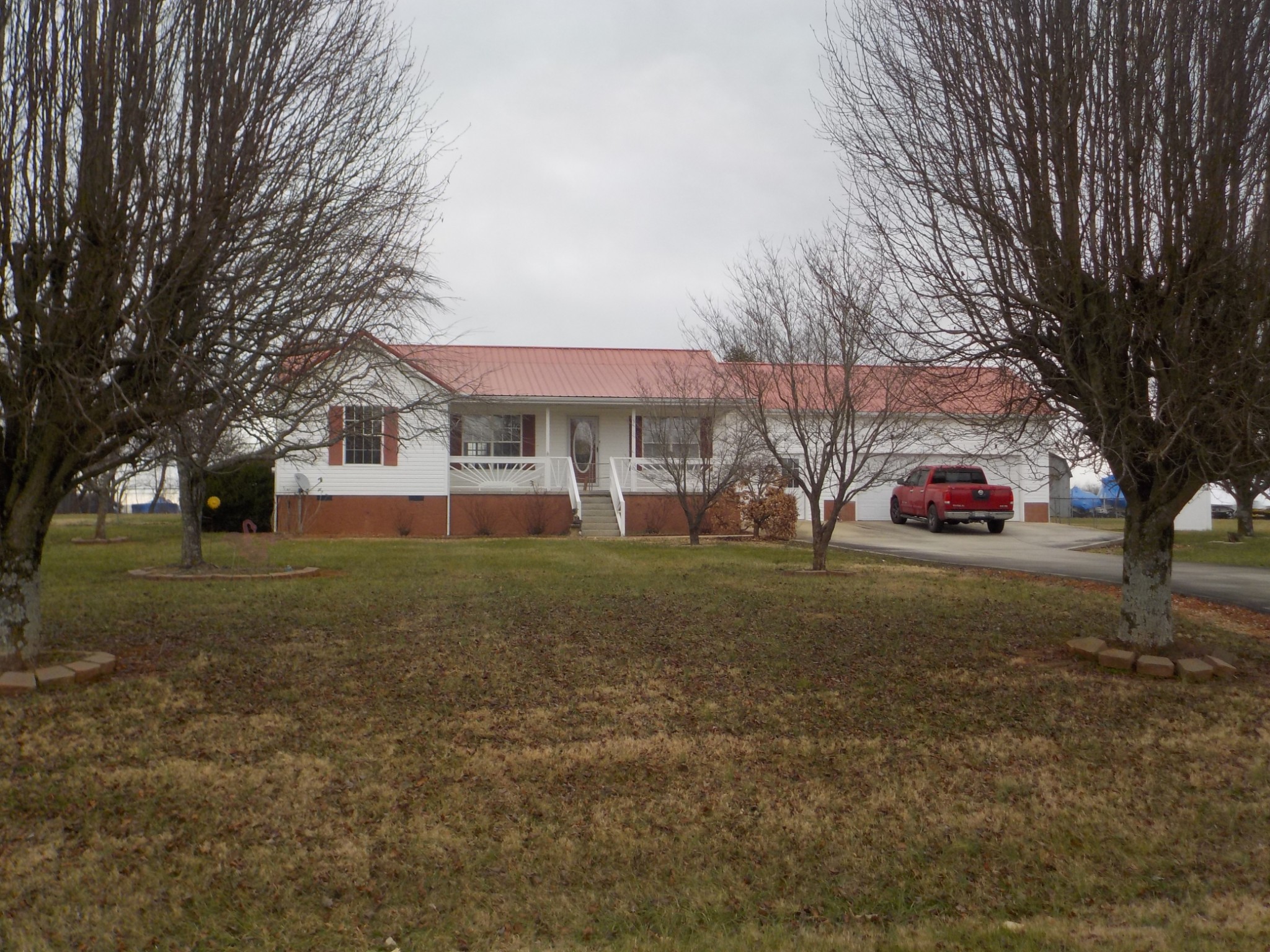 35 Riley Lane Winchester, TN 37398 - Photo 3 of 24 Gallery Image 3