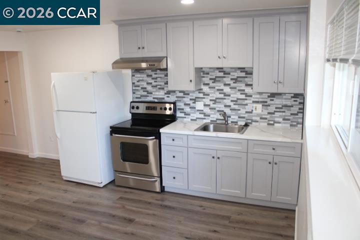 527 Vaqueros Avenue Rodeo, CA 94572 - Photo 4 of 21 Gallery Image 4