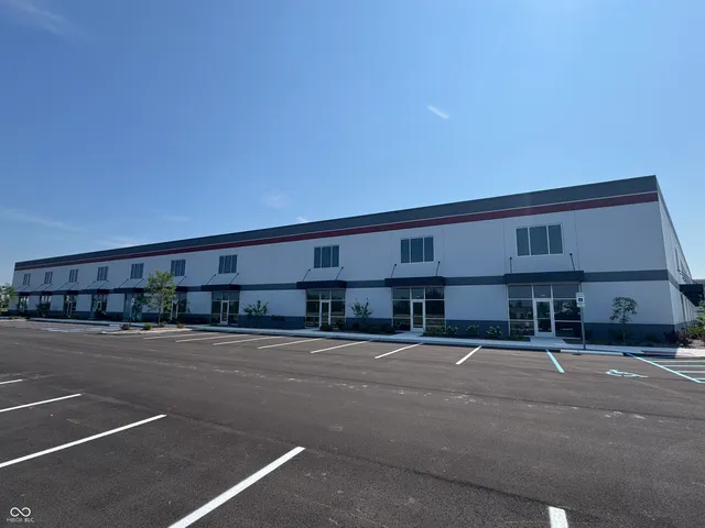 $4,270 | 14226 Bergen Boulevard, Unit 156, Noblesville, IN 46060