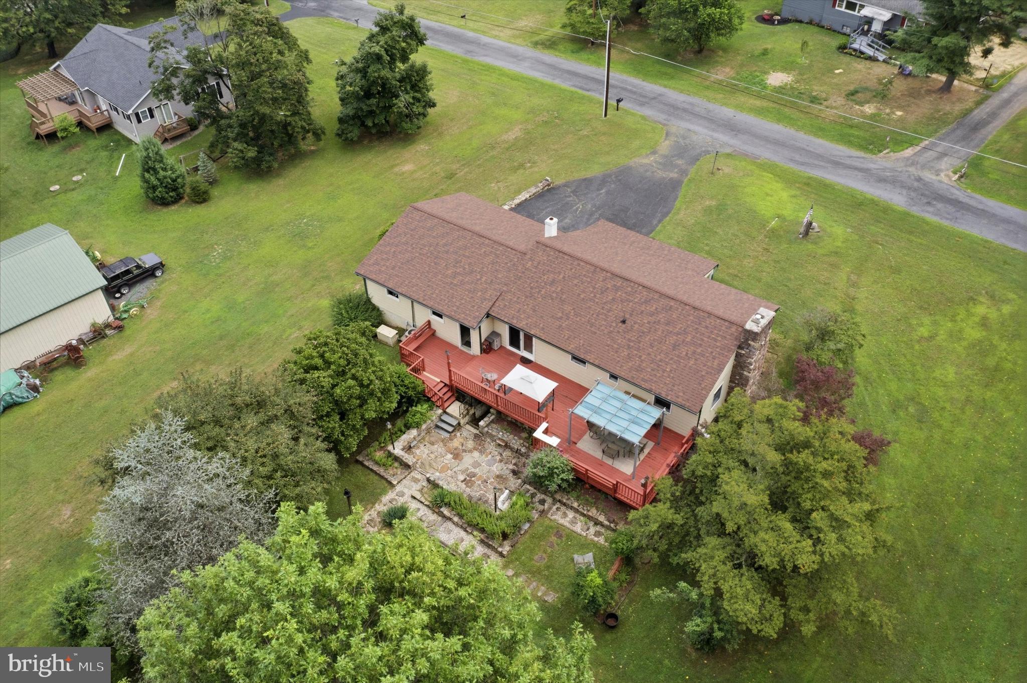 209 Hill Road Elverson, PA 19520 - Photo 4 of 58