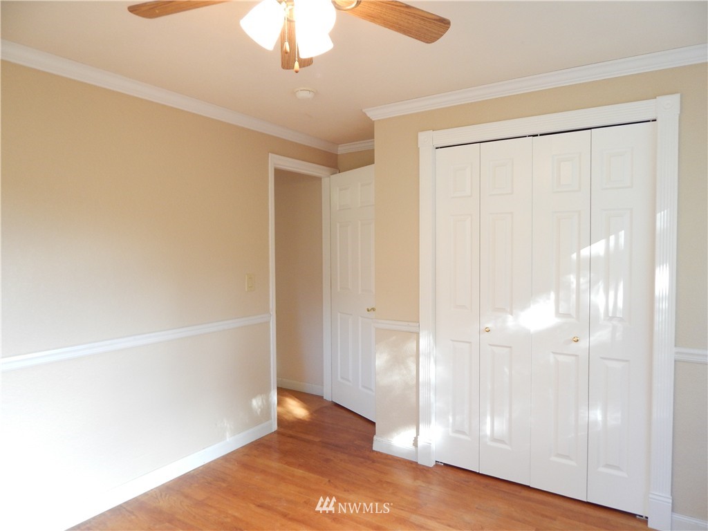 3220 Ridgeview Drive Northeast Bremerton, WA 98310 - Photo 12 of 25 Gallery Image 12