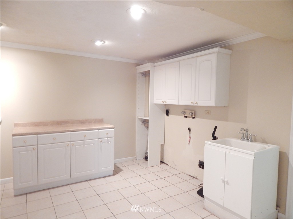 3220 Ridgeview Drive Northeast Bremerton, WA 98310 - Photo 19 of 25 Gallery Image 19
