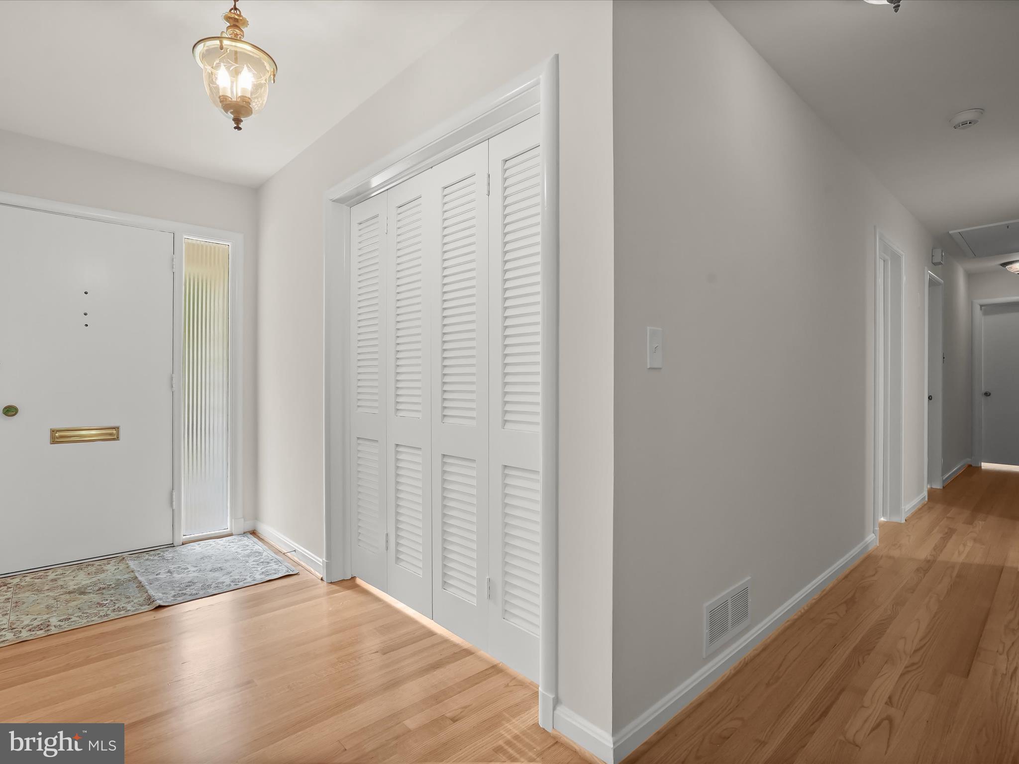 9505 Old Spring Road Kensington, MD 20895 - Photo 3 of 93 oldspring042