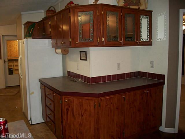 3165 New Cut Road Lexington, NC 27292 - Photo 11 of 16 Kitchen.