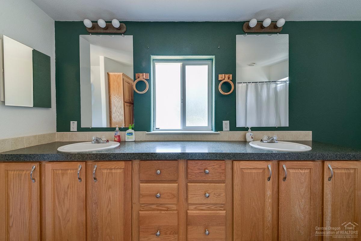 16888 Elsinore Road Bend, OR 97707 - Photo 10 of 25 Additional Photo