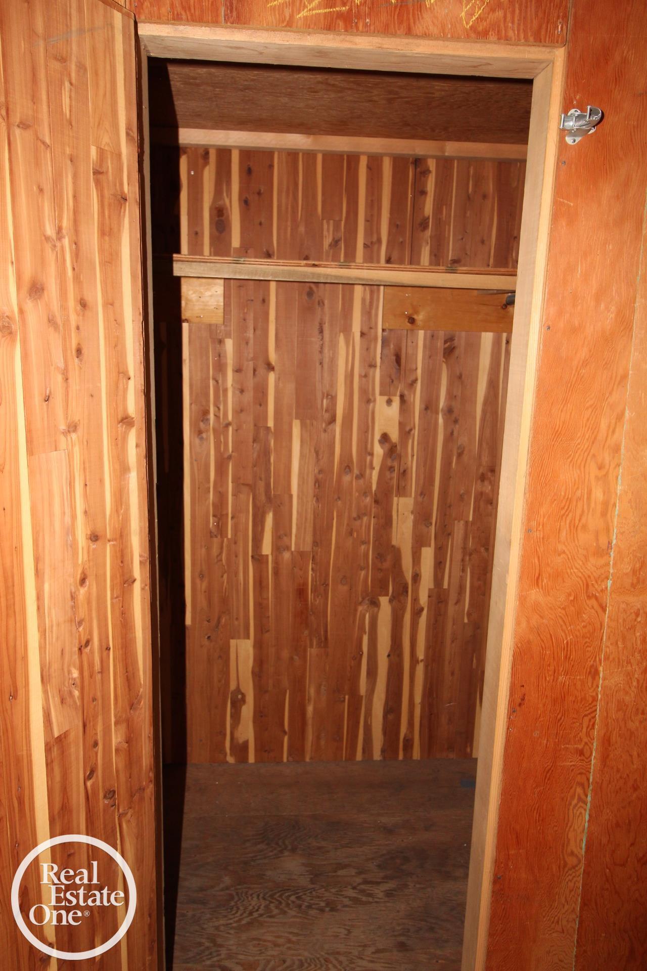 93 Moran Road Grosse Pointe, MI 48236 - Photo 49 of 71 50177408-6262d4c3-9b8e-4837-87a5-f839c72688f1.JPG