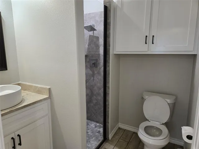 $2,500 | 3704 Canyon Road, Granbury, TX 76049