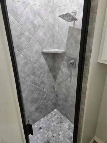 $2,500 | 3704 Canyon Road, Granbury, TX 76049