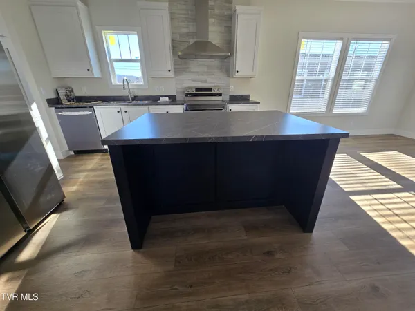 $2,000 | 2208 Oak Street, Unit 3, Gray, TN 37615