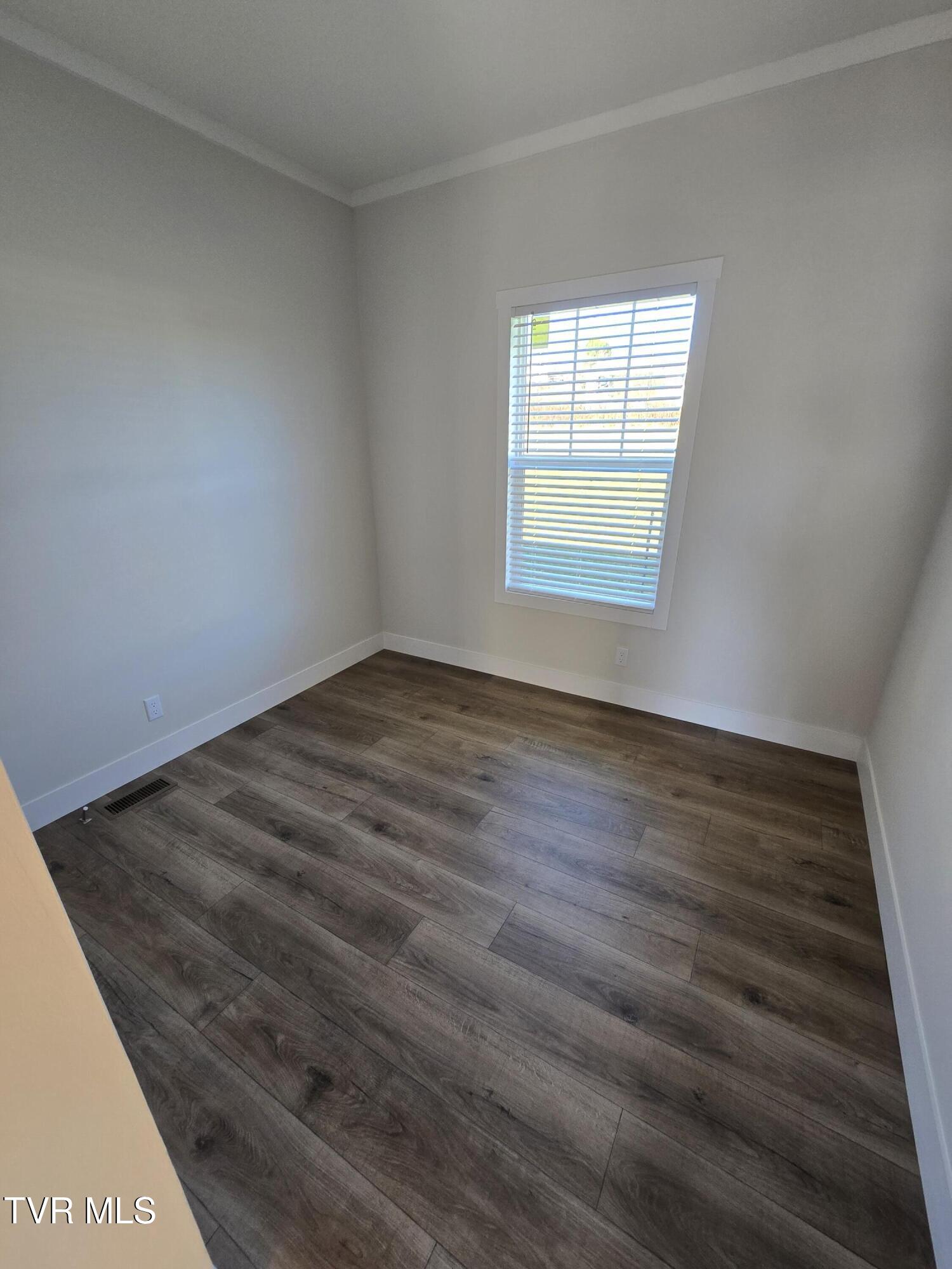 2208 Oak Street, Unit 3 Gray, TN 37615 - Photo 14 of 22 20251123_135727