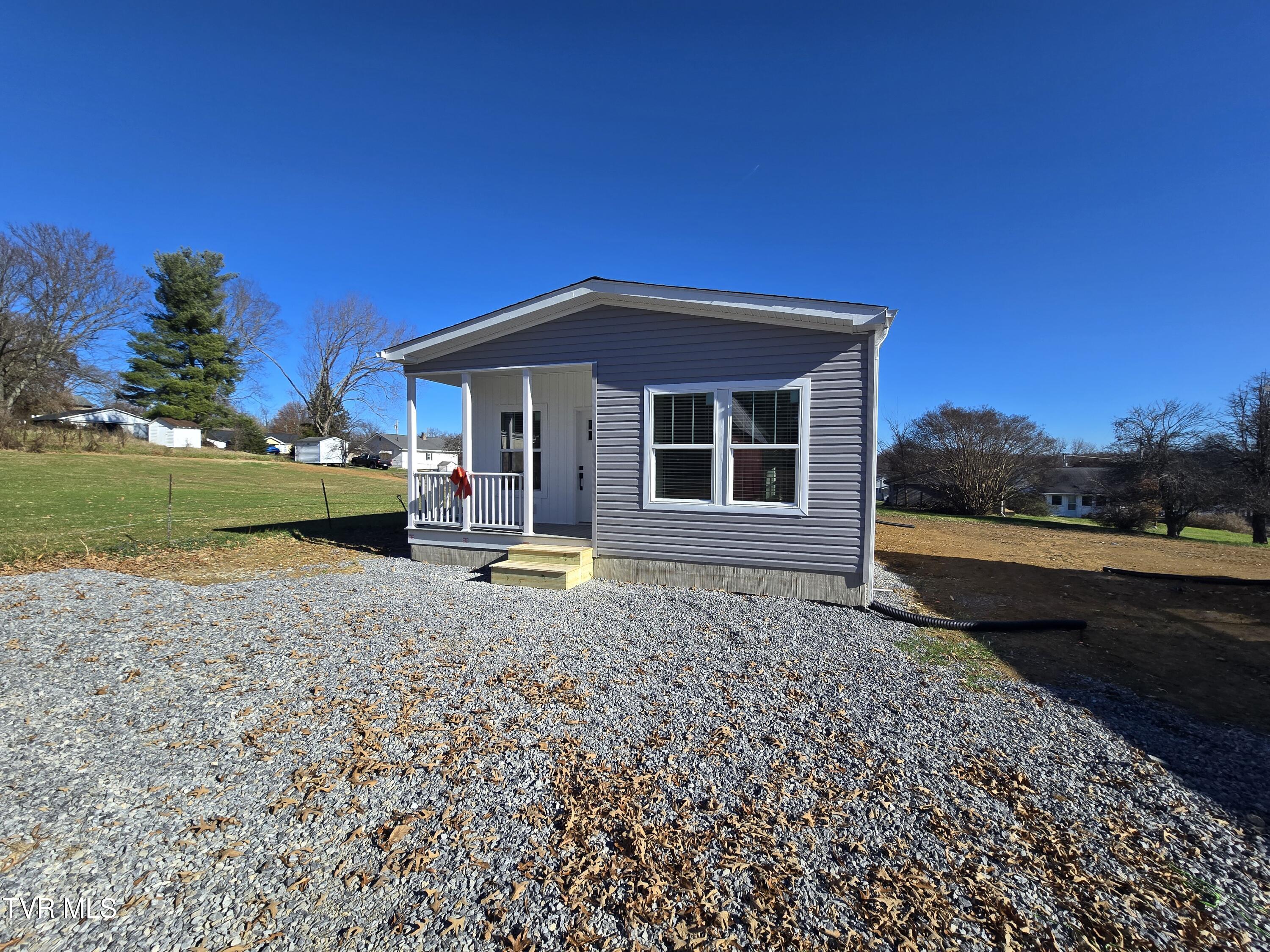 2208 Oak Street, Unit 3 Gray, TN 37615 - Photo 21 of 22 20251123_135458