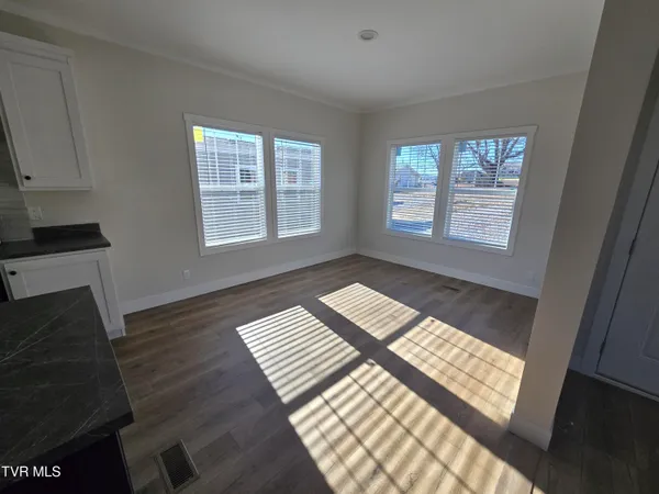 $2,000 | 2208 Oak Street, Unit 3, Gray, TN 37615