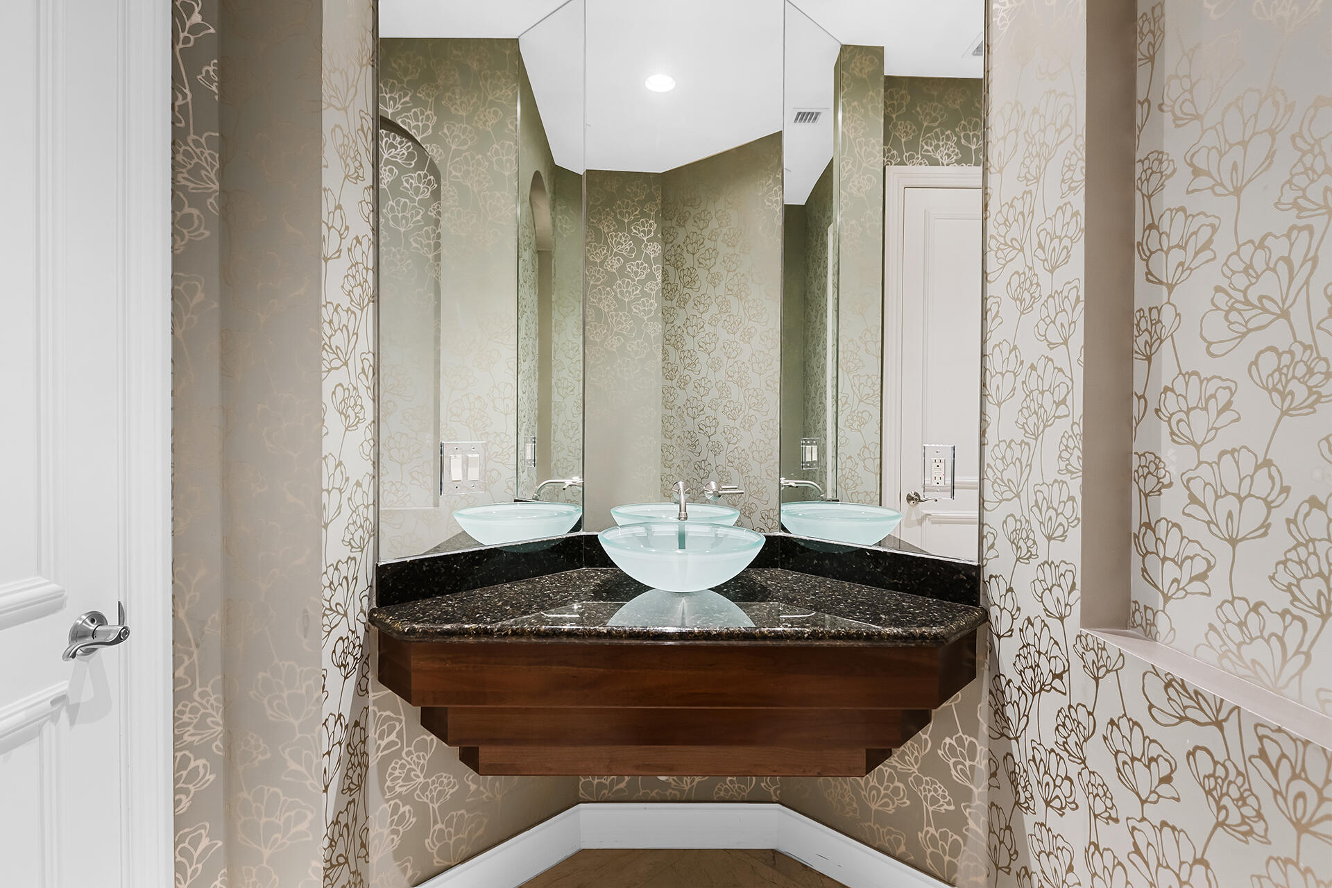 17895 Cadena Drive Boca Raton, FL 33496 - Photo 18 of 68 a view of a bathroom with bathtub and shower