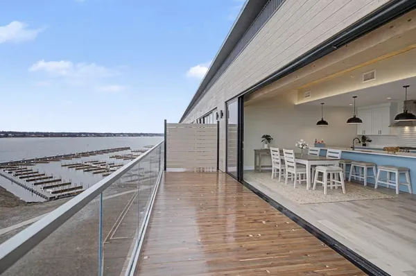 $975,000 | 901 Adelaide Circle, Unit 602, Muskegon, MI 49441