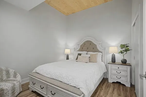 $975,000 | 901 Adelaide Circle, Unit 602, Muskegon, MI 49441