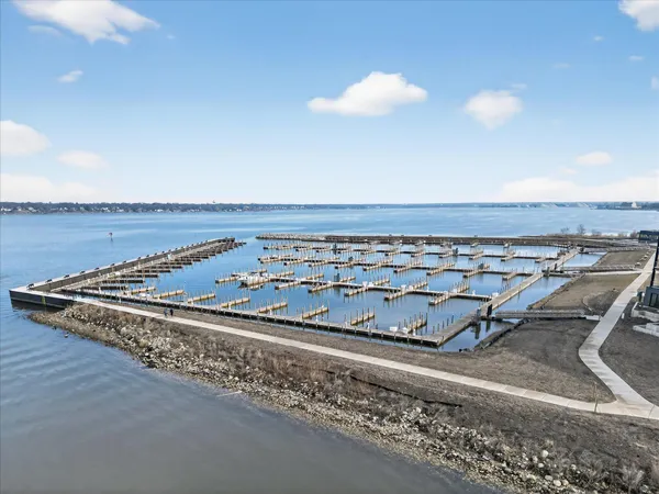 $975,000 | 901 Adelaide Circle, Unit 602, Muskegon, MI 49441