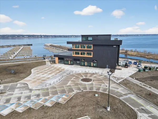 $975,000 | 901 Adelaide Circle, Unit 602, Muskegon, MI 49441